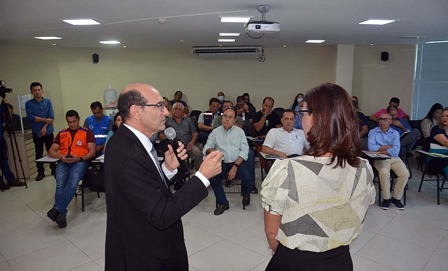 REUNIAO PREFEITURA X MP ED06.06 13 web