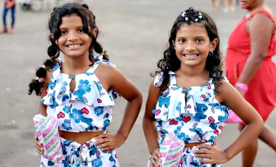 criancas na expoacre 001
