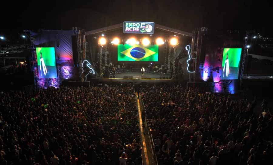 Show nacionais tem arrastado multidões à Expoacre. Foto: Pedro Devani/Secom expoacre negocios 004
