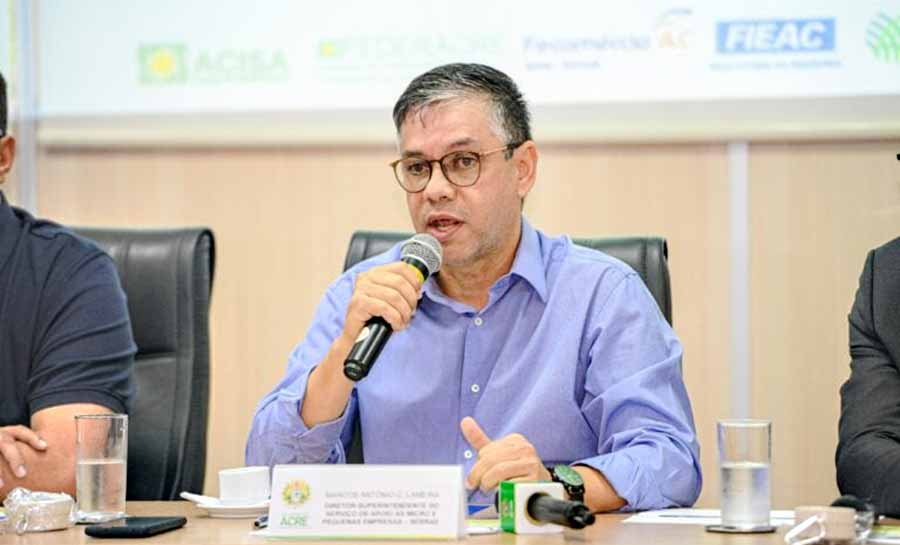 Superintendente do Sebrae, Marcos Lameira, avaliou os dados da feira como um sucesso. Foto: Diego Gurgel/Secom expoacre negocios 005