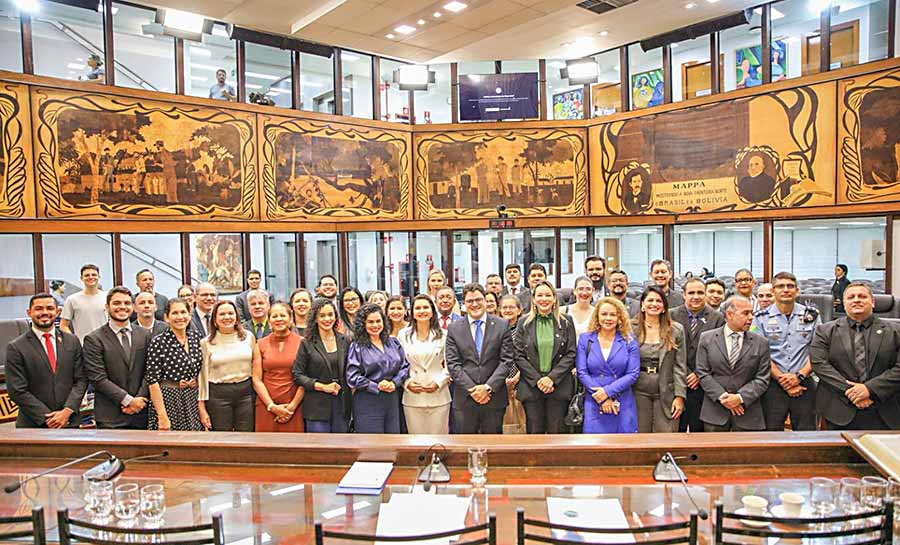 Aleac realiza Sessão Solene em homenagem ao Dia Estadual das Prerrogativas da Advocacia