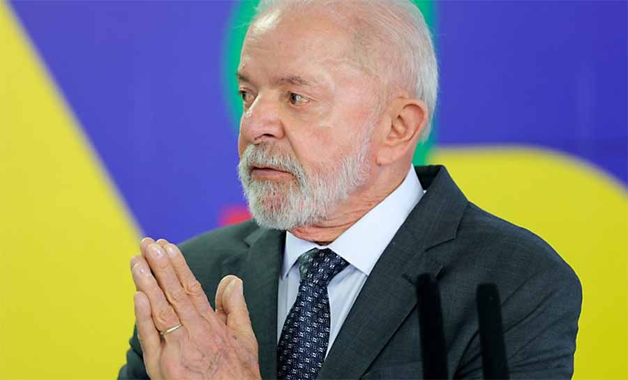 32% dos brasileiros aprovam Lula e reprovação registra 37%