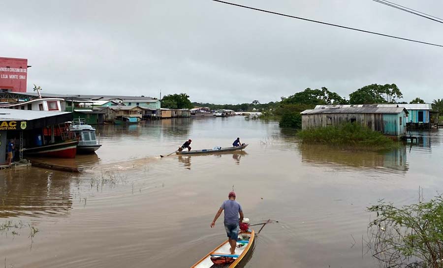 Nível do Rio Juruá continua subindo e atinge sete bairros em Cruzeiro do Sul