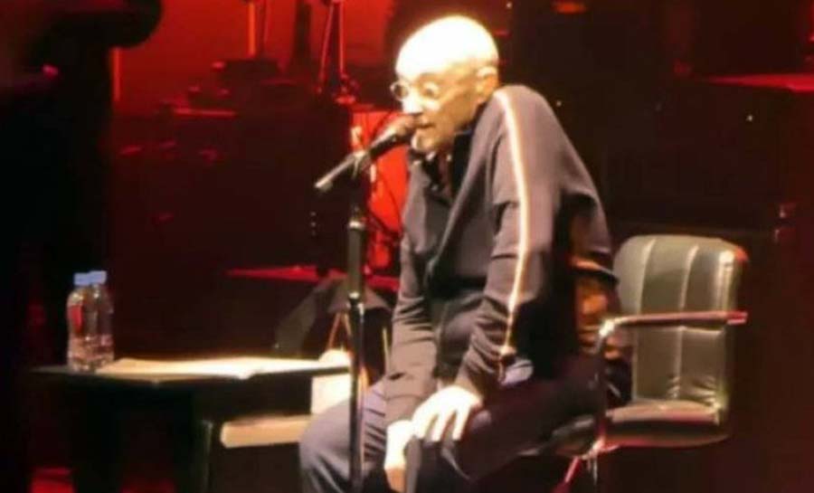 Debilitado, Phil Collins emociona fãs em último show da carreira