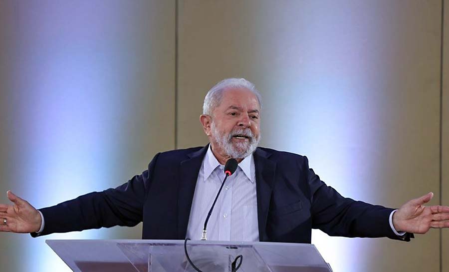 Lula propõe que militância pressione parlamentares e familiares