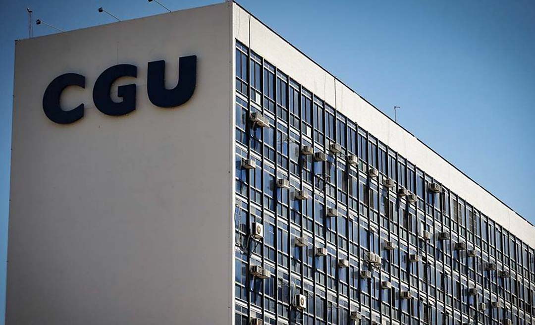 CGU contraria decisão do GSI de impor sigilo a encontros de Bolsonaro