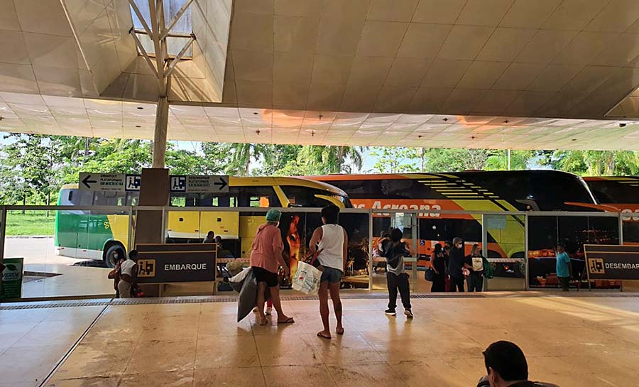 Pessoas com diagnóstico de câncer tem gratuidade na passagem de ônibus intermunicipal no Acre, determina lei