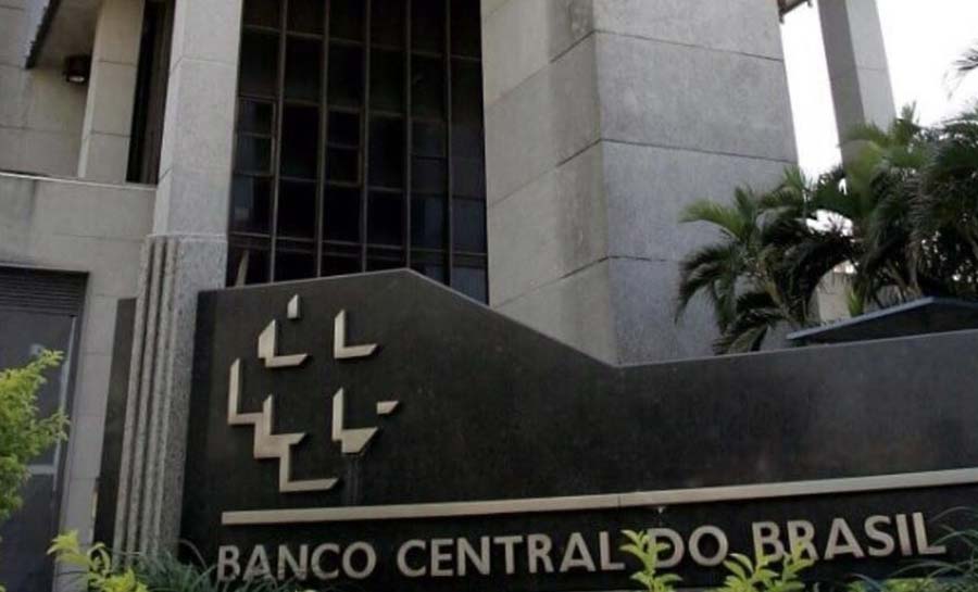 Mercado estima inflação de 7,65% no ano, acima do teto da meta do BC