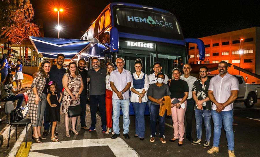 Fruto de emenda do deputado Alan Rick, novo ônibus do Hemoacre realiza primeira coleta de sangue