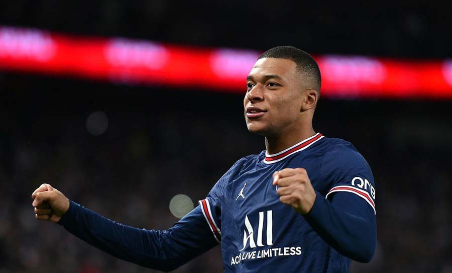 PSG: alvo do Real, Mbappé é visto em restaurante de Madrid