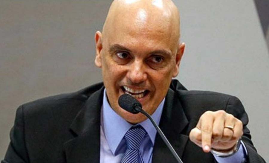 Moraes: democracia é garantida com eleições limpas e urnas eletrônicas