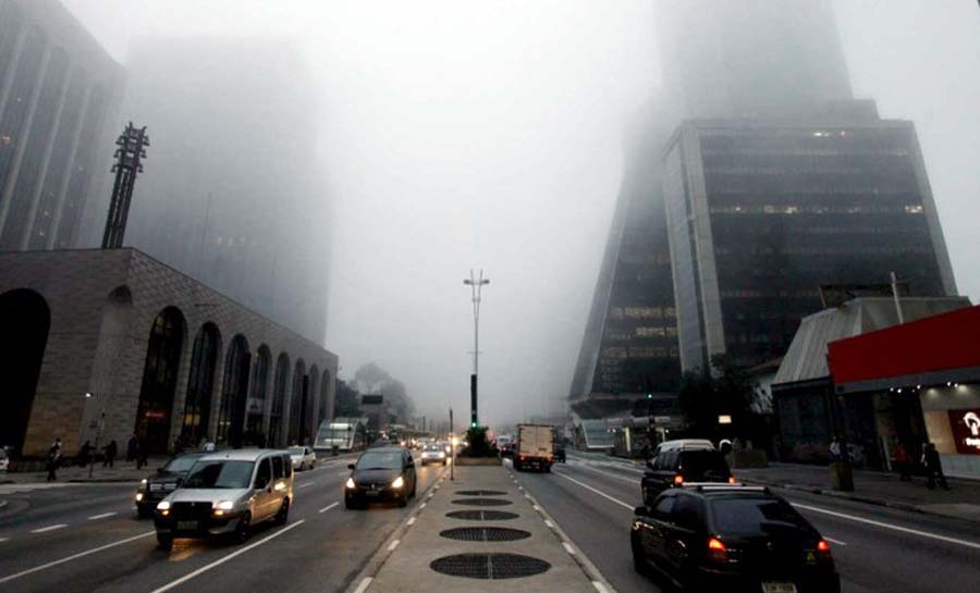 Frente fria despenca temperaturas pelo Brasil ao longo da semana