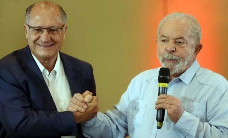 Leituras preliminares do xadrez político