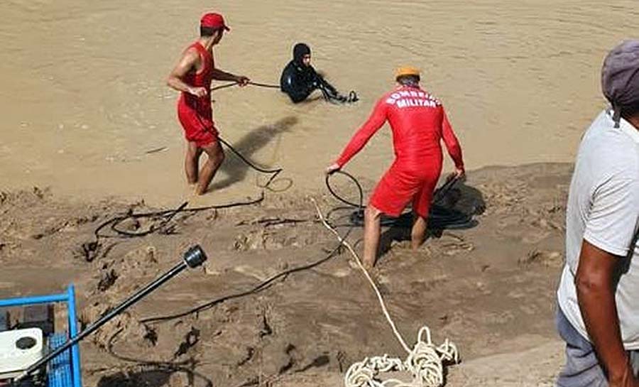 Menino de 10 anos some após cair nas águas do Rio Iaco quando brincava com amigo em Sena Madureira