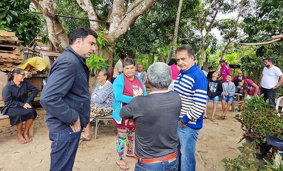 Vereador Samir Bestene percorre ruas e ramais ouvindo reivindicações de moradores