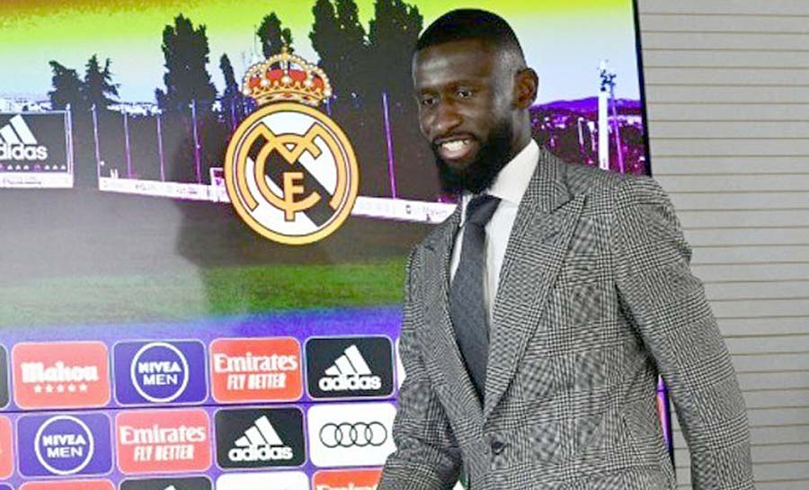 Rüdiger revela proposta do Barcelona e cita ídolo brasileiro no Real Madrid