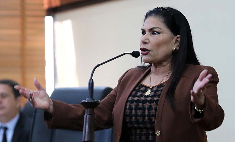 Antonia Sales critica lentidão no atendimento do TFD “As pessoas estão morrendo na fila”