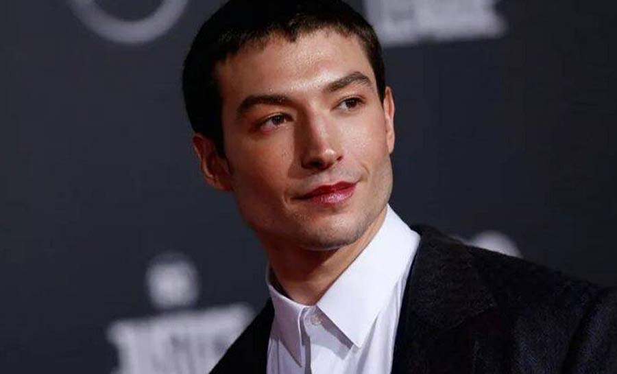 Ezra Miller abriga mulher com filhos em fazenda com armas e drogas