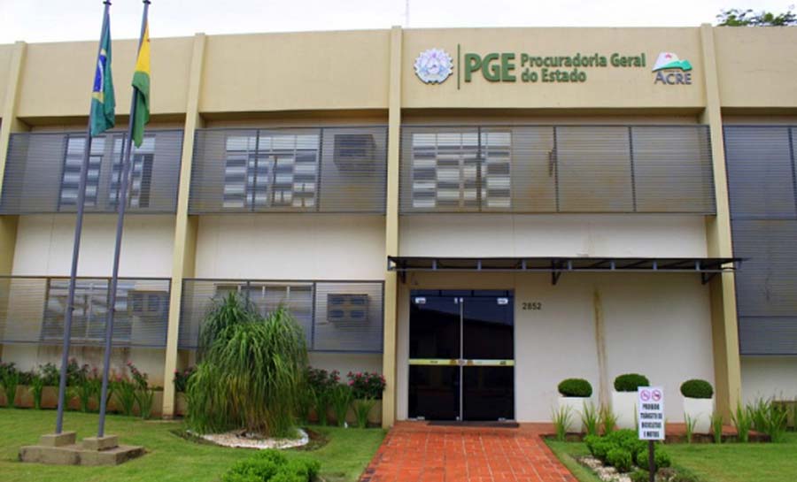 PGE-AC abre seleção para cadastro de reserva em estágio para acadêmicos de direito