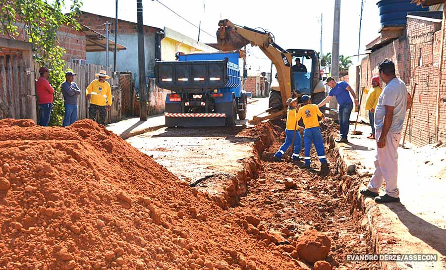 Prefeitura de Rio Branco realiza manutenção na Rua Boa União na Sobral