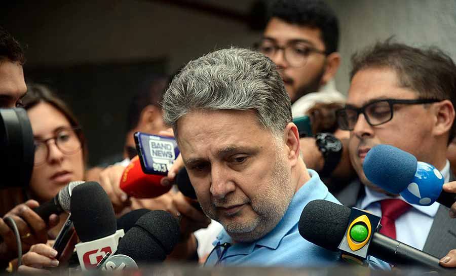 TRE-RJ mantém condenação do ex-governador Anthony Garotinho