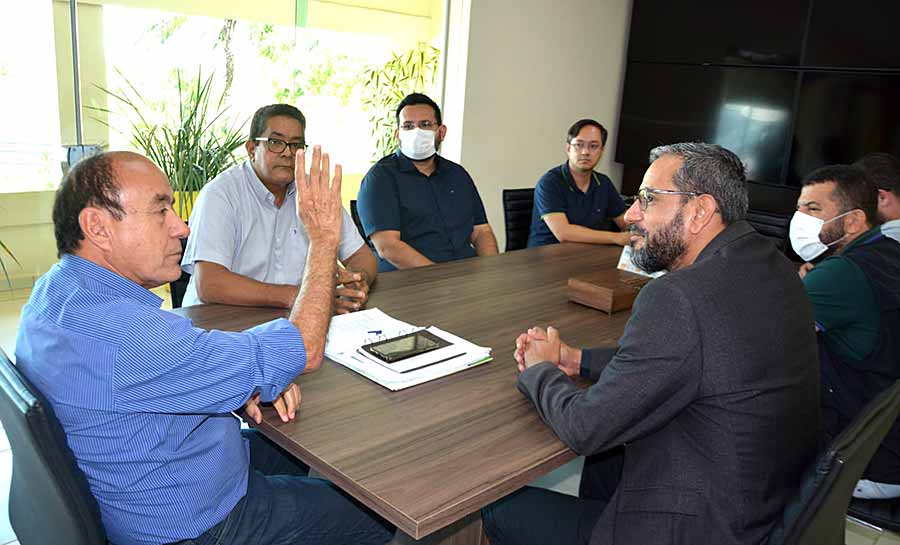 Prefeito de Rio Branco recebe Juiz para alinhamento da Regularização Fundiária na capital