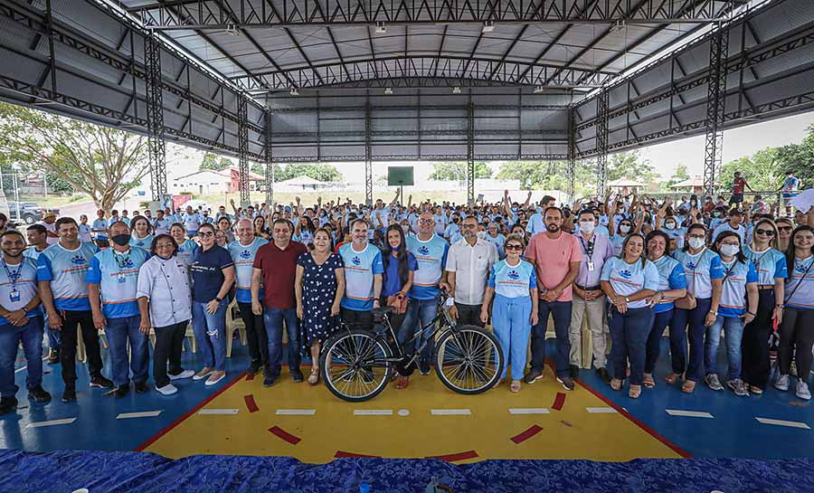 Caravana do Desenvolvimento qualifica centenas de pessoas em Senador Guiomard