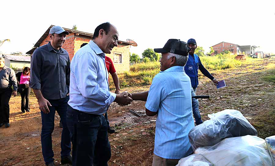 Prefeito de Rio Branco visita o loteamento Santa Luzia e anuncia melhorias para o bairro