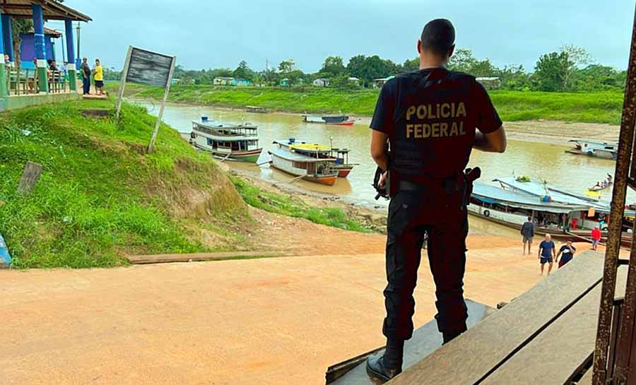 PF cumpre mandados em operação que apura retenção de cartões, senhas e documentos de indígenas no AC