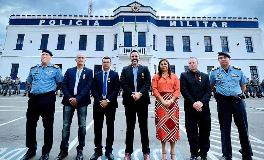 Alan Rick recebe medalha de mérito da Polícia Militar