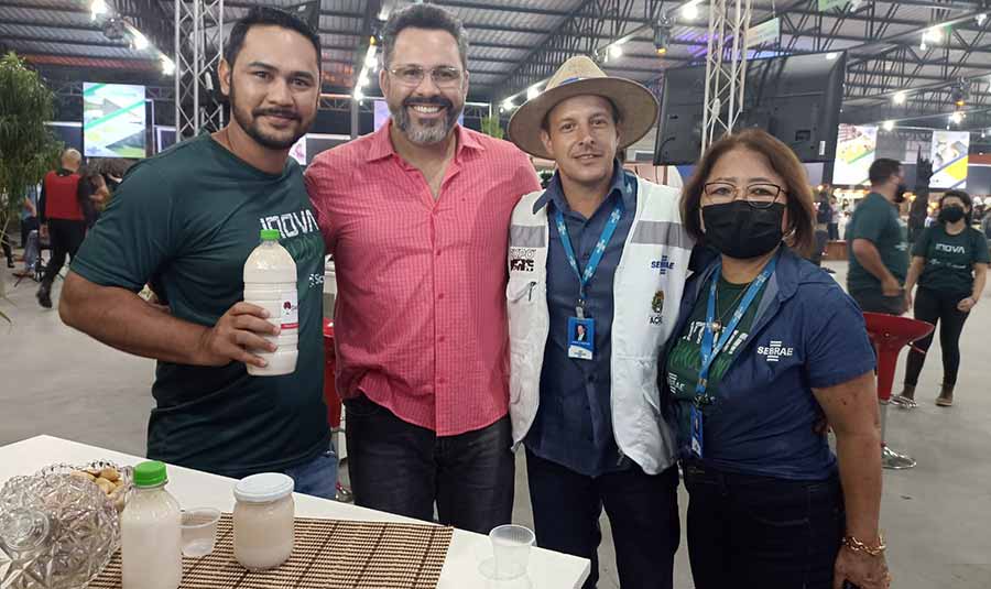 “Feliz com a retomada” – diz Alan Rick em visita a estandes da Expoacre