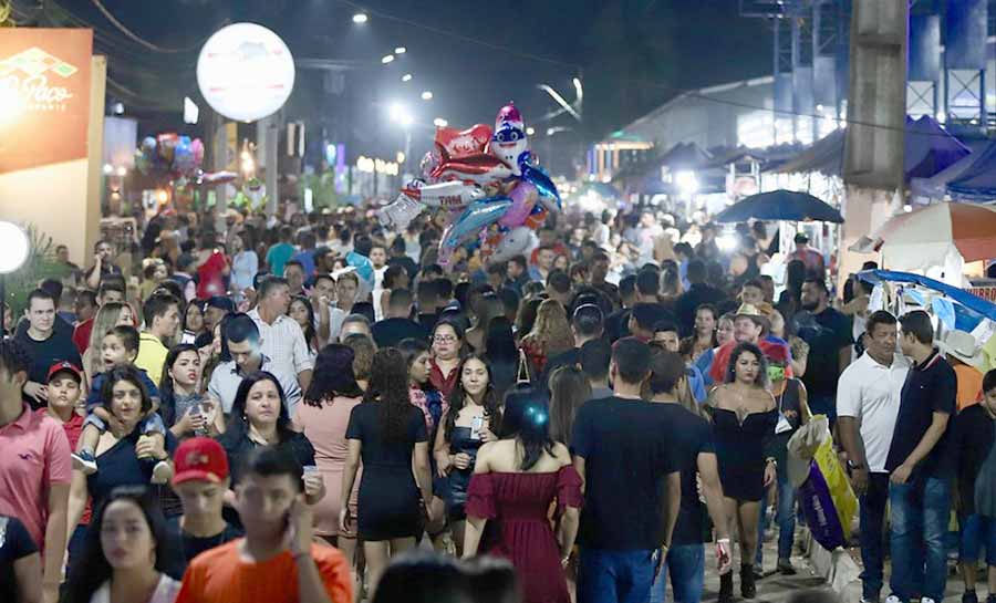 Em balanço parcial, governo estima movimentação de R$ 130 milhões com passagem de 300 mil pessoas na Expoacre