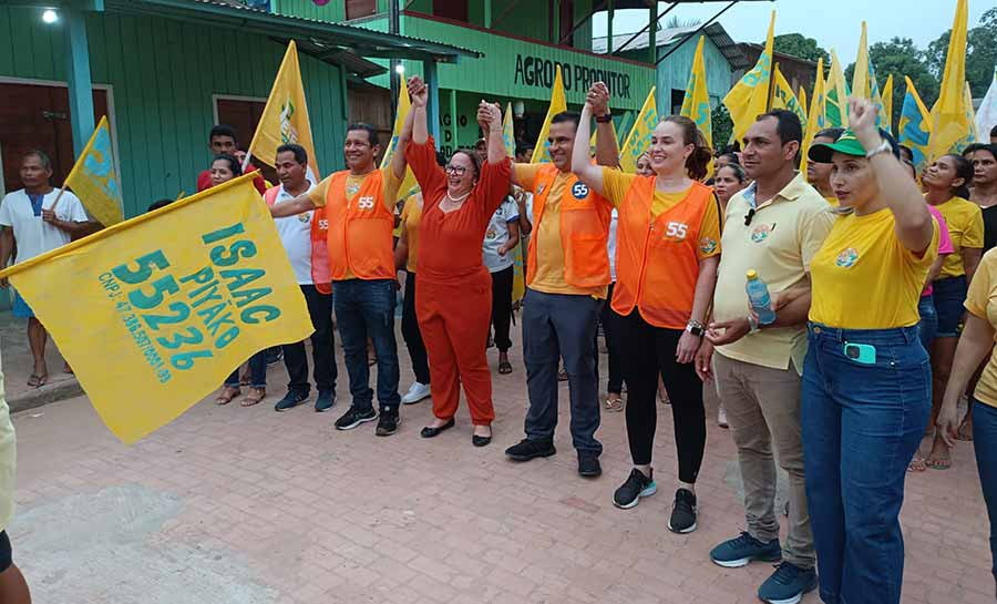 Tota Filho e Vanda Milani arrastam multidão de apoioadores em passeata e carreata, em Marechal Thaumaturgo