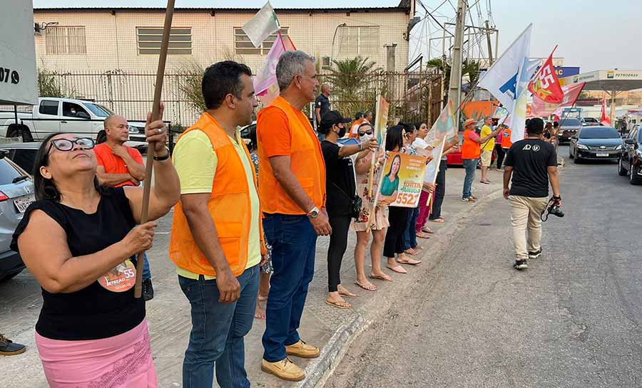 “Bandeiraços” de Petecão ganham as ruas da capital: “Quero ver os adversários aguentarem nosso ritmo”