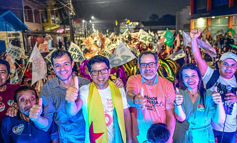 Em Tarauacá, candidato a senador Dr. Jenilson Leite é recebido com carreata e inaugura comitê