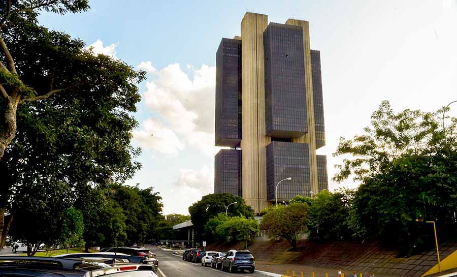 Mercado financeiro reduz projeção da inflação de 6,61% para 6,4%