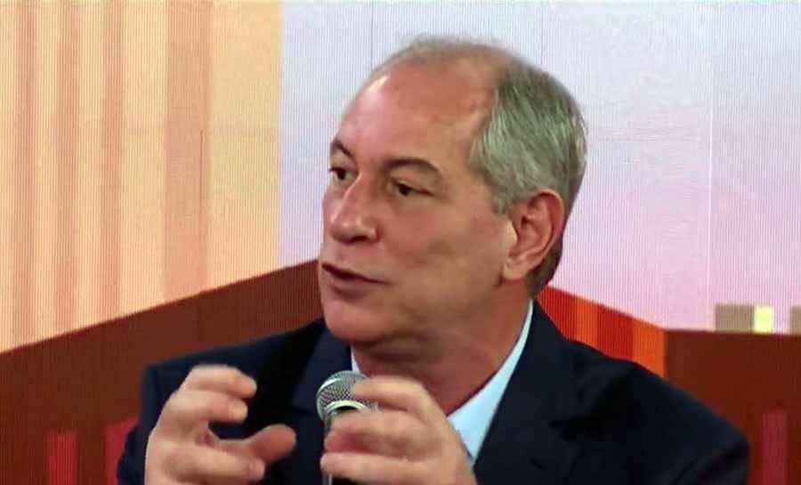 ‘Não fugirei, minha candidatura está de pé’, diz Ciro em manifesto