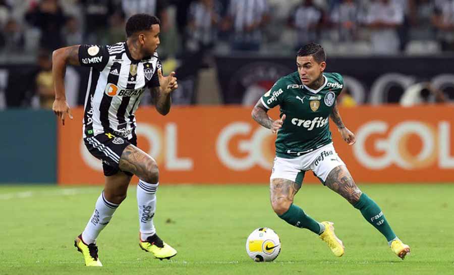 Palmeiras vence Atlético e amplia vantagem na liderança do Brasileirão