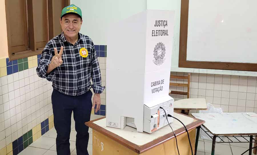 Bocalom vota pela manhã na Baixada da Sobral