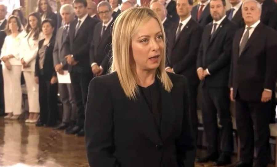 Giorgia Meloni toma posse como primeira-ministra na Itália