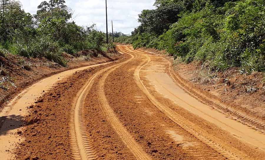 Deracre realiza melhorias no Ramal dos Paulinos em Rodrigues Alves