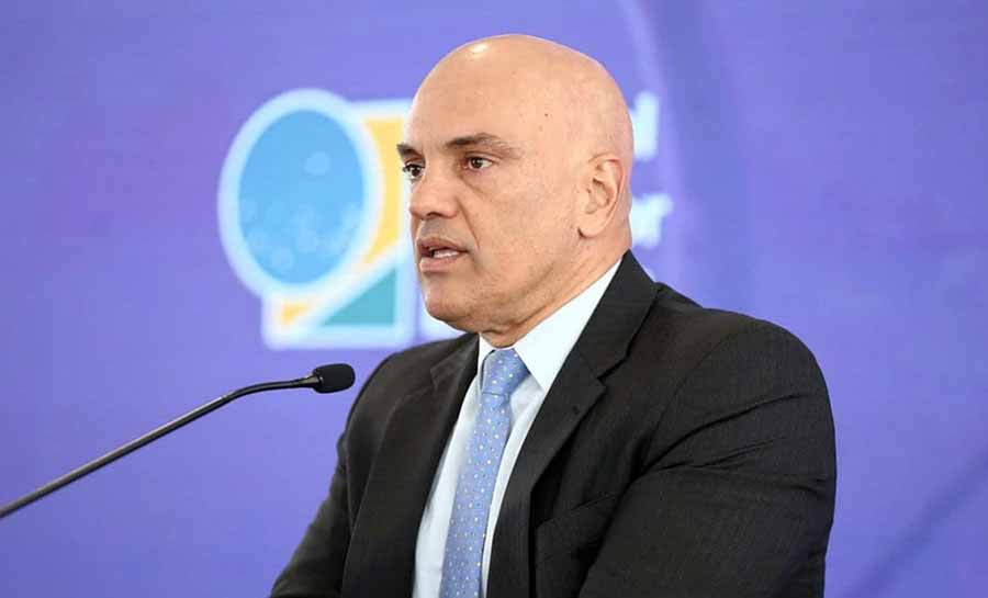 Moraes dá 24 horas para campanha bolsonarista apresentar provas