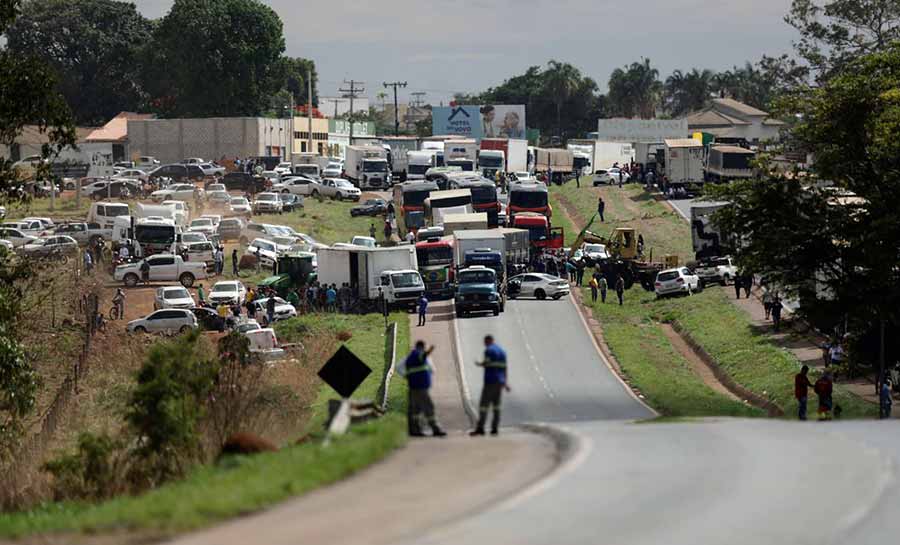 Maioria do STF vota por manter ordem para PRF liberar rodovias