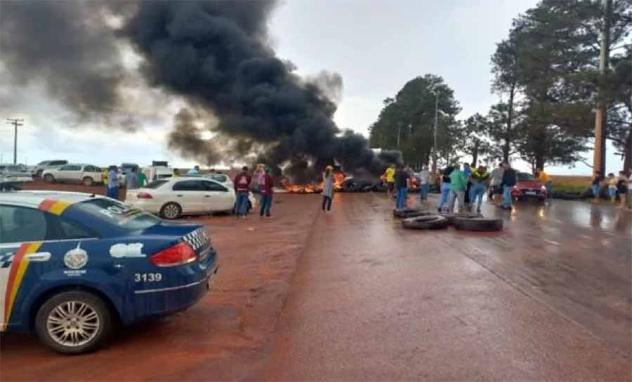 Protestos antidemocráticos de Finados foram jus espernandis