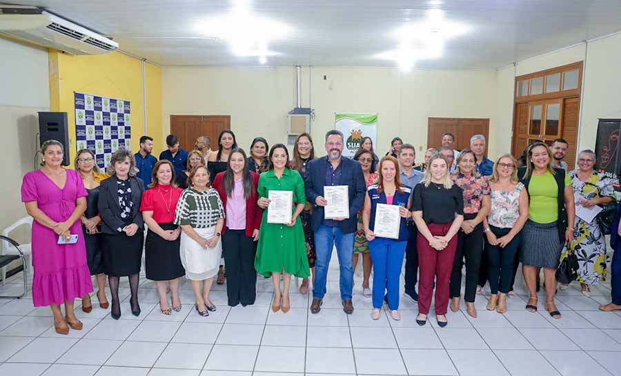 Governo do Estado assina ordem de serviço para construção de três unidades da Casa da Mulher Brasileira