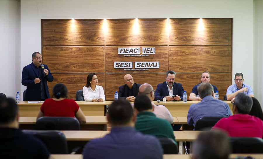 Governo do Acre assina ordens de serviço que beneficiarão empresas da Construção Civil do estado