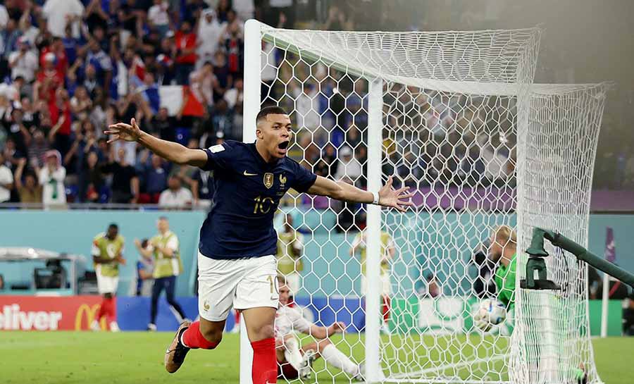 Mbappé decide contra Dinamarca e França é a 1ª classificada na Copa
