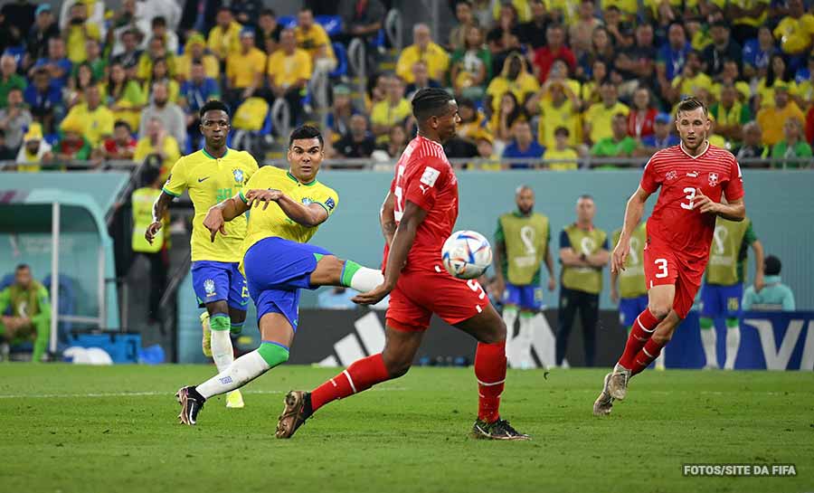 Com golaço de Casemiro, Brasil bate a Suíça e vai às oitavas na Copa