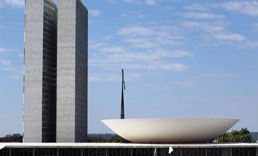 Plenário da Câmara se reúne hoje para votar PEC da Transição