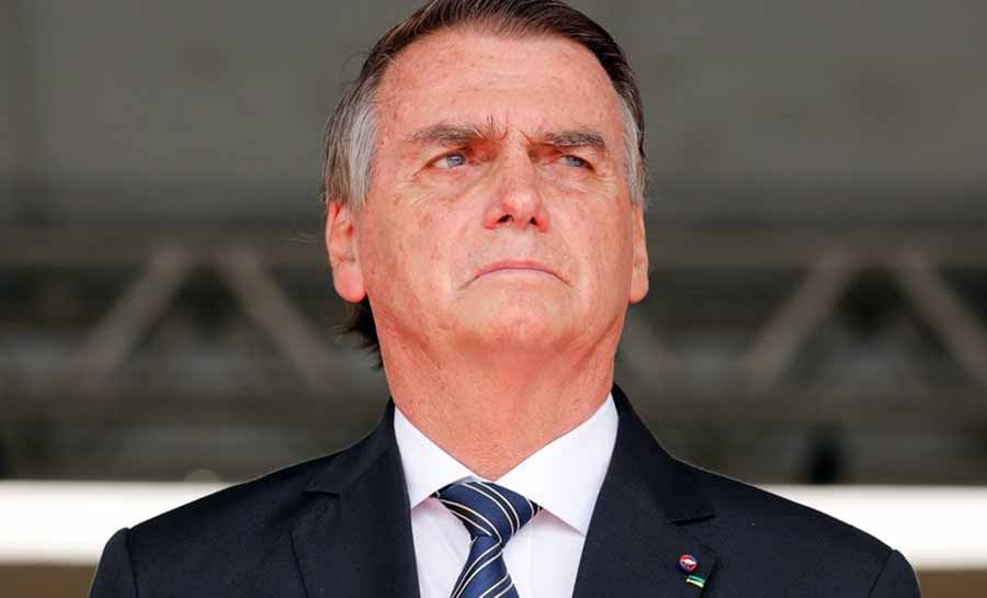 Bolsonaro ficou furioso com TV ligada em diplomação de Lula